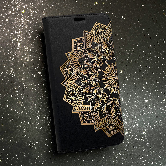 Samsung J8 2018. Книжка, Ooniq, Мандала желто-коричневая, стразы