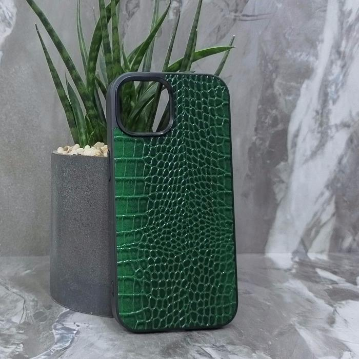 iPhone 15. Накладка, Classic Glossy Leather, темно-зеленый
