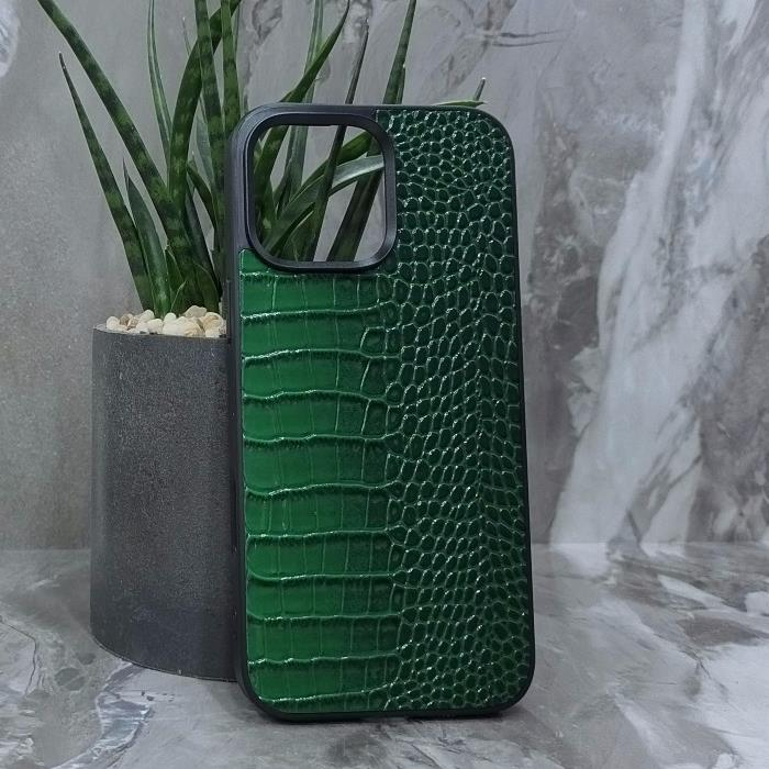 iPhone 16 Pro Max. Накладка, Classic Glossy Leather, темно-зеленый
